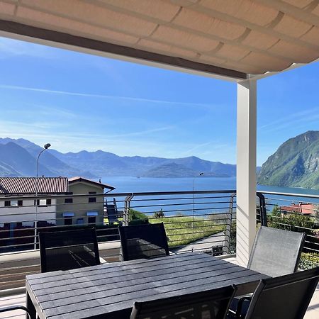 Costa Blu - Terrace Overlooking The Lake & Pool Riva di Solto Bagian luar foto