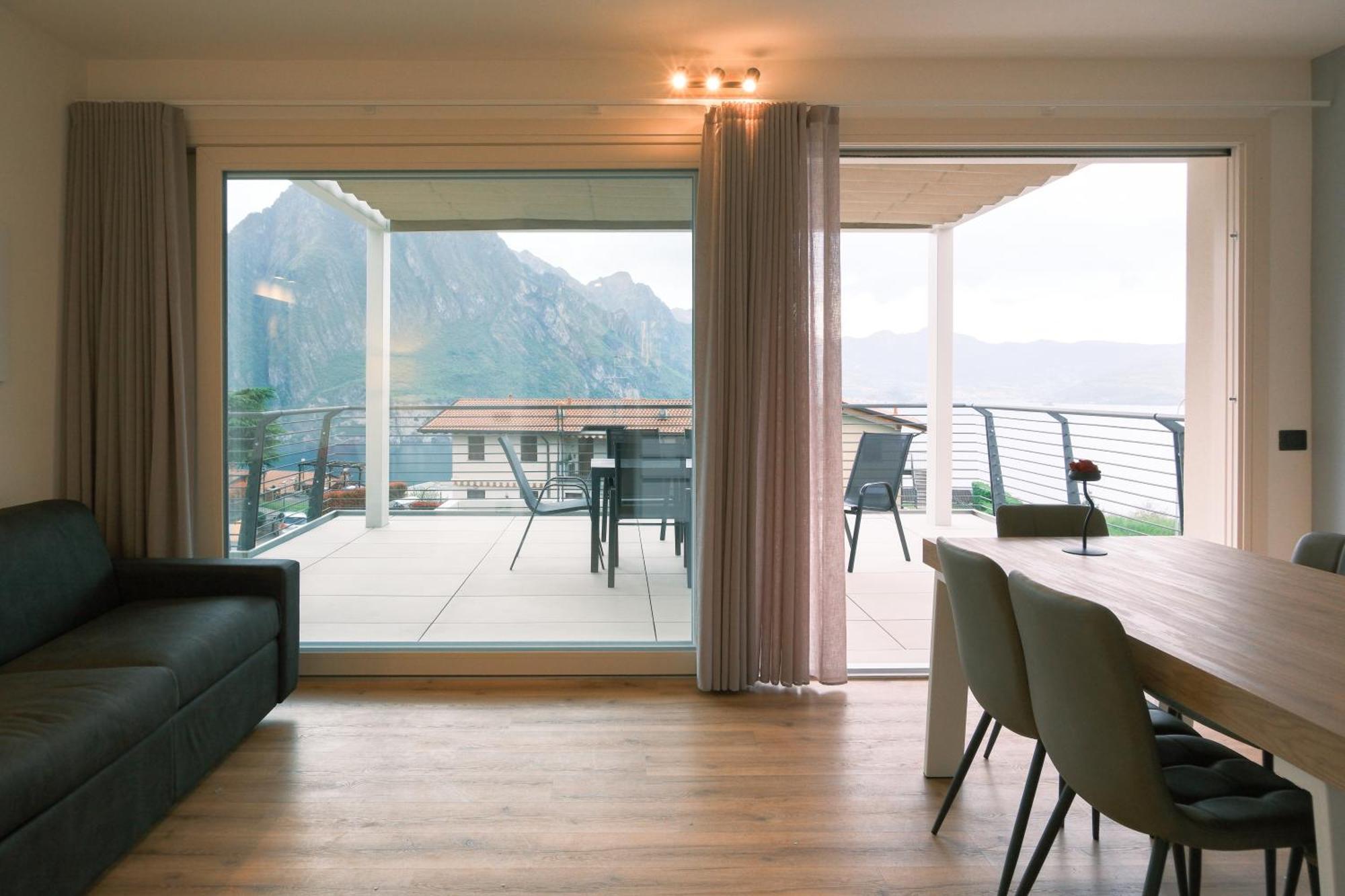 Costa Blu - Terrace Overlooking The Lake & Pool Riva di Solto Bagian luar foto