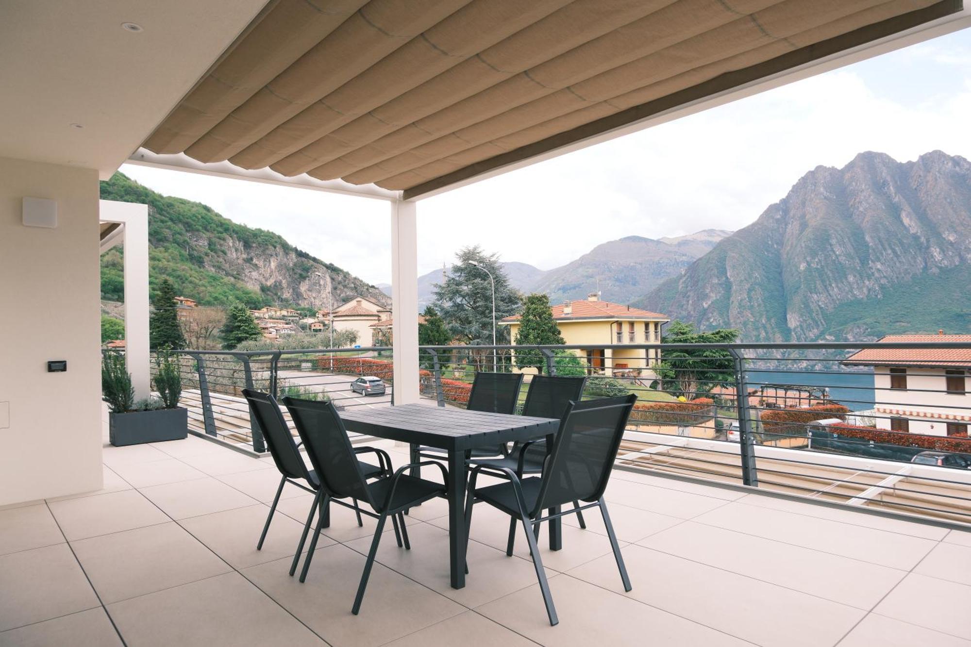 Costa Blu - Terrace Overlooking The Lake & Pool Riva di Solto Bagian luar foto
