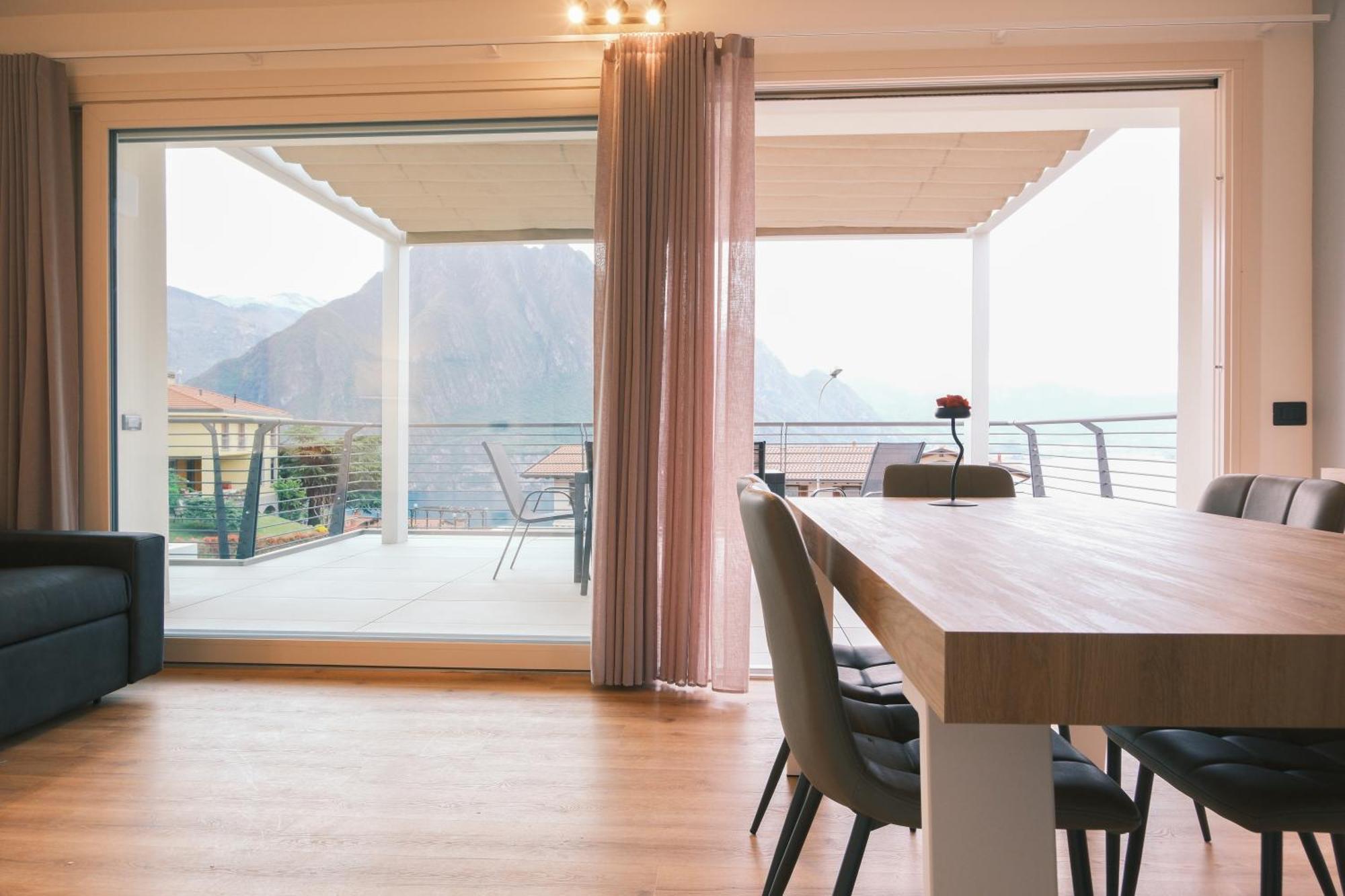 Costa Blu - Terrace Overlooking The Lake & Pool Riva di Solto Bagian luar foto
